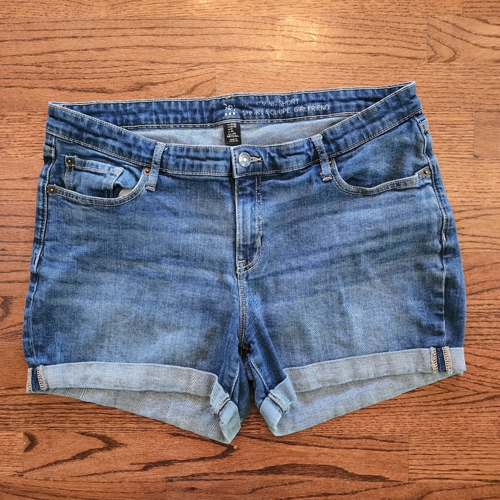 Girlfriend Jean Shorts